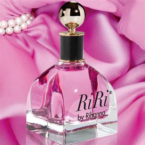 riri perfume reviews